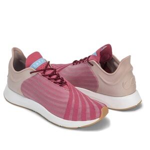 Saysh One An Everyday, Multipurpose Shoe in Monomix Color Size 9.5